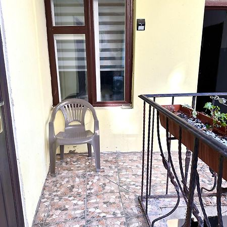 Romantic Apartments- In Historical Center ลวีฟ ภายนอก รูปภาพ