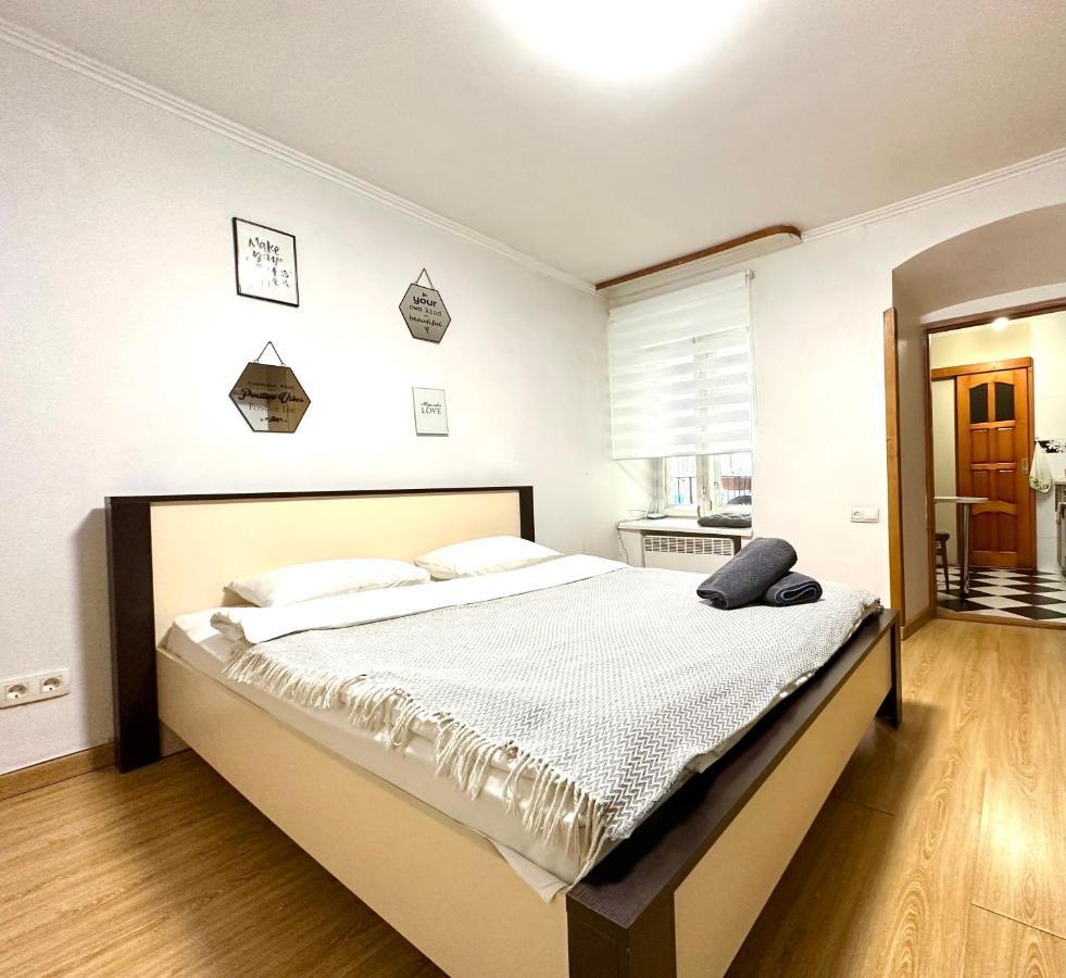 Romantic Apartments- In Historical Center ลวีฟ ภายนอก รูปภาพ